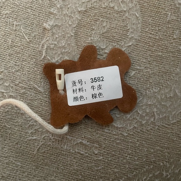 Cupcakes 🧁 and Cashmere Vintage Cowhide Crescent Bag - Picture 10 of 10